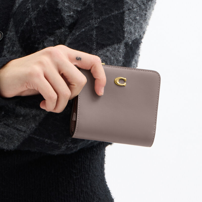 Essential Slim Billfold Wallet, BROWN, hi-res image number 3